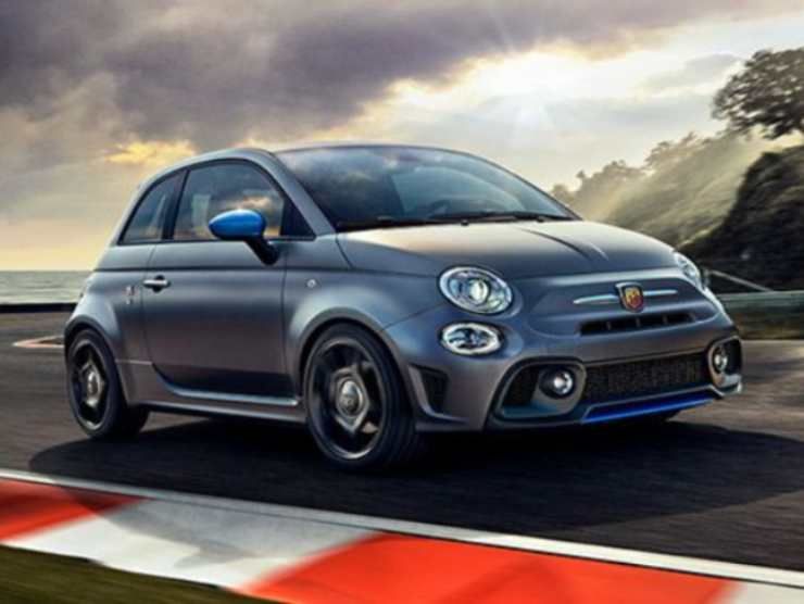Abarth-F595-3-4-view-overview-gallery-full-image-D-613x362 (1)