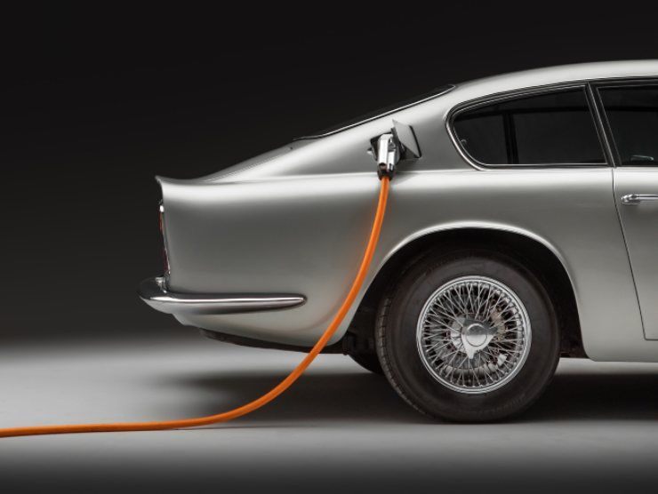 Aston Martin DB6 elettrica (Lunaz)