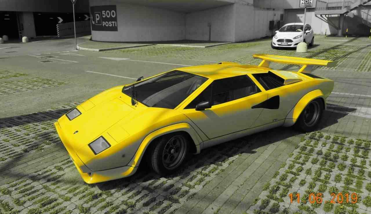 La Countach ad un prezzo "stracciato" su eBay Peccato per