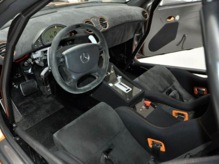 Mercedes-Benz CLK DTM AMG P900 (mobile.de) interni