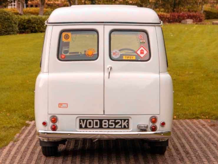 Morris A60 Sun-Tor Camper Van (Car and classic) 3
