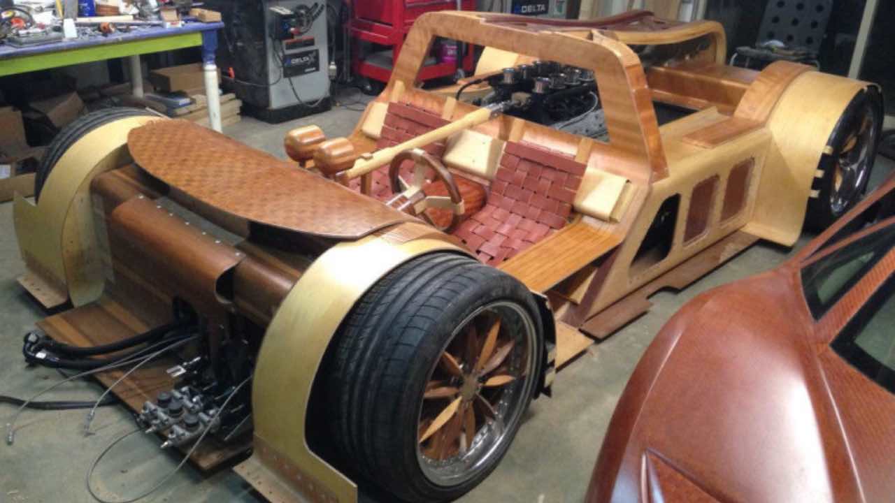 Машины которые можно собирать. Деревянный автомобиль. Машина из дерева. Деревянная машина с двигателем. Самодельные машины.