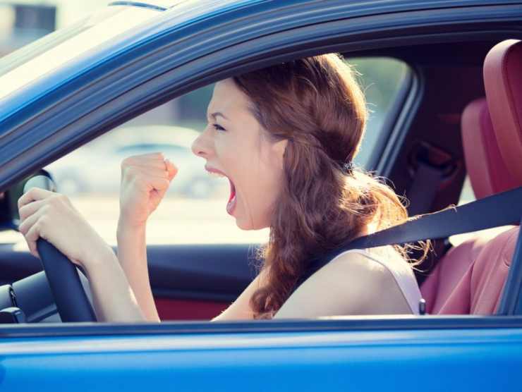 Come controllare la rabbia in auto (Web source)