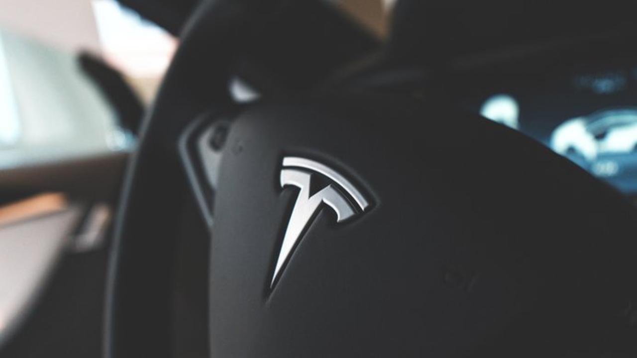 Tesla (Web source)