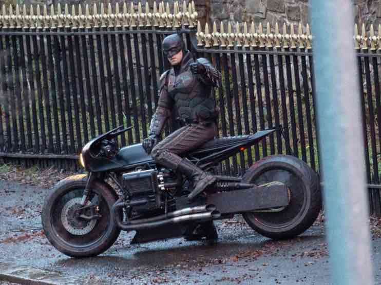 MotorbikeWriter batman 12_04_2022 Quattromania