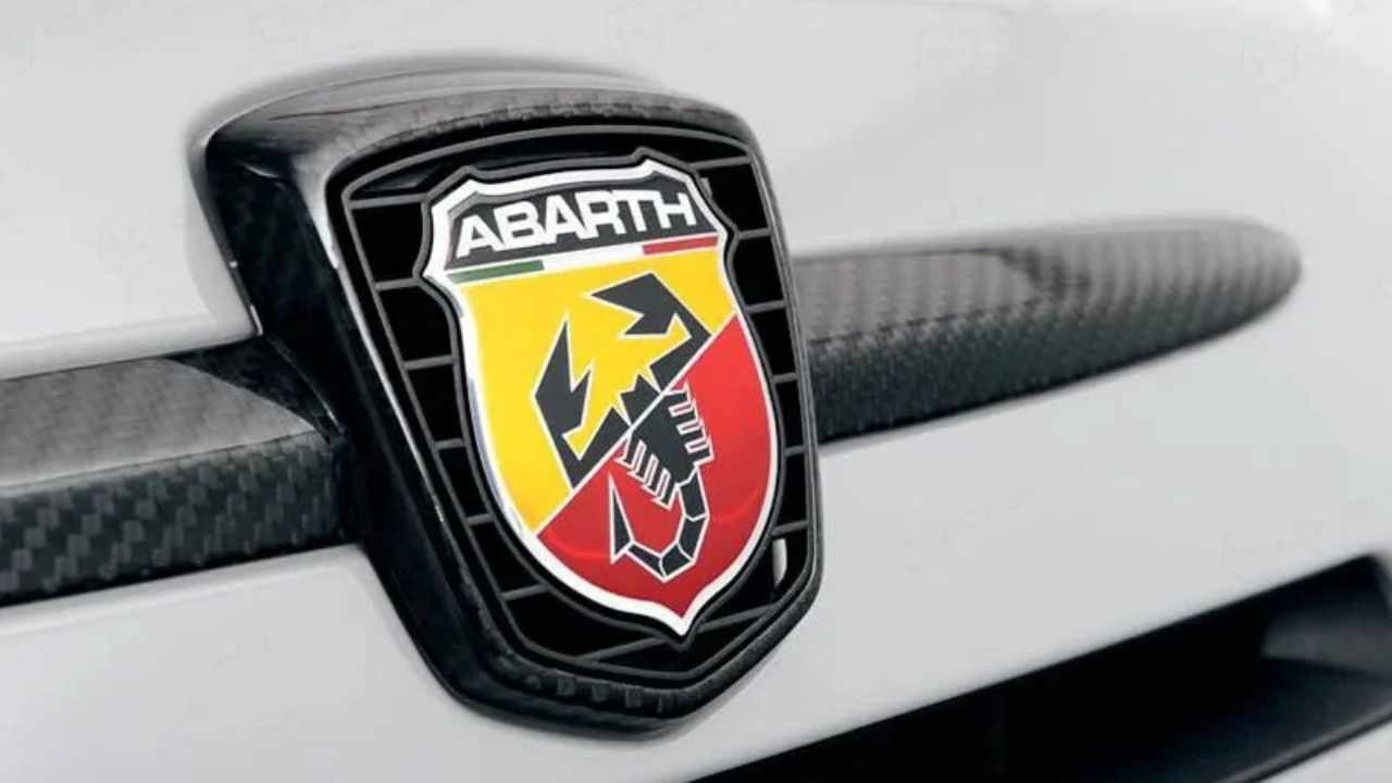 Fiat 500 Abarth (Web source) 2 maggio 2022 quattromania.it