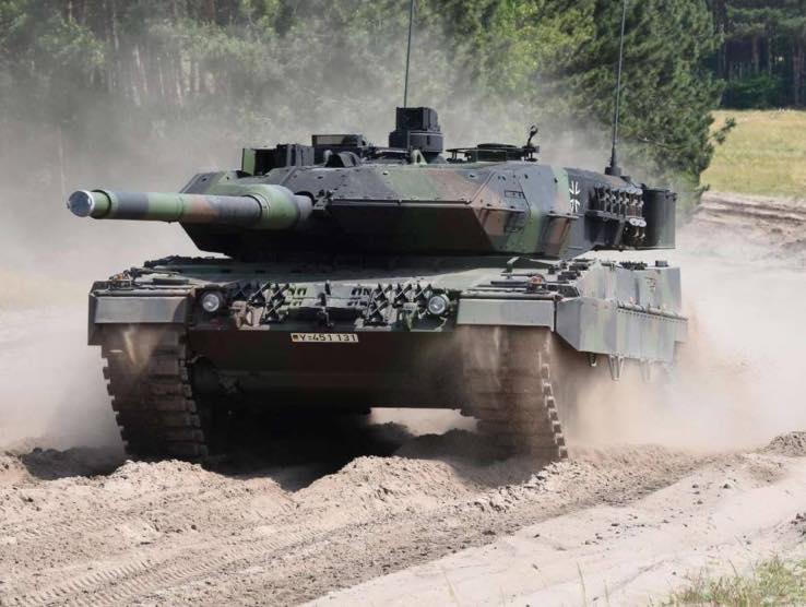 Recensioni militari Leopard 10_05_2022 Quattromania