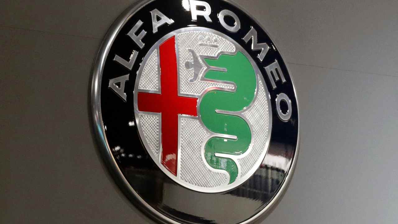 Logo dell'Alfa Romeo negli States
