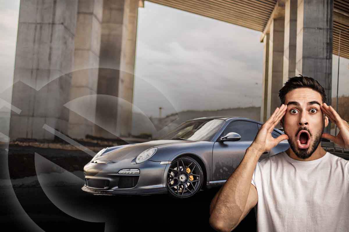 Porsche Cayenne a sole 30mila euro