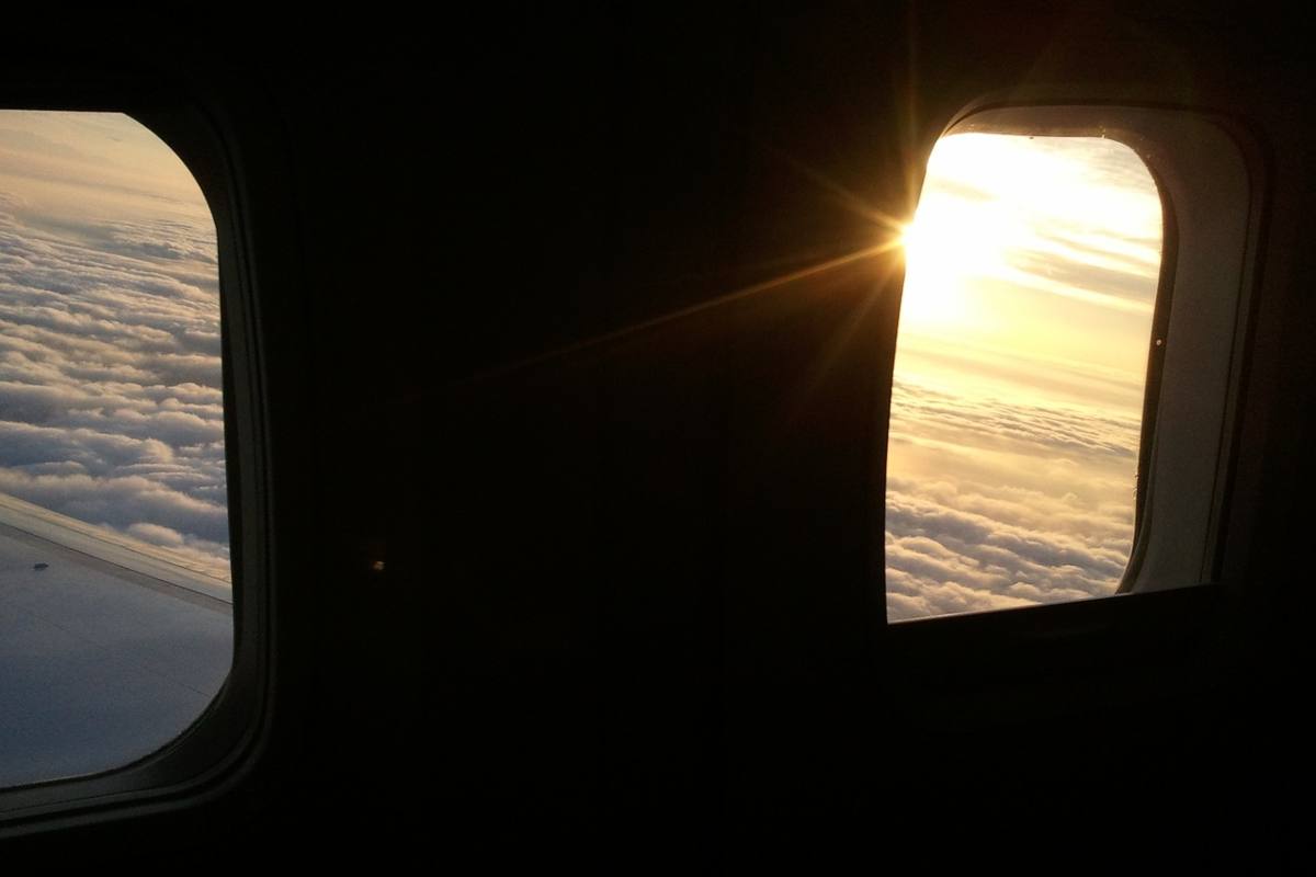Il particolare del finestrino dell'aereo