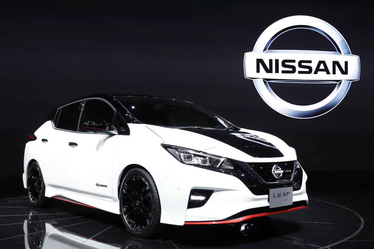 La Nissan presenta il futuro in concessionaria