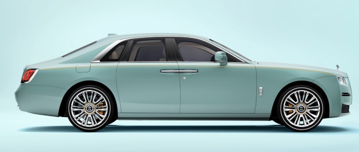 Rolls Royce Ghost, l'auto di Corona