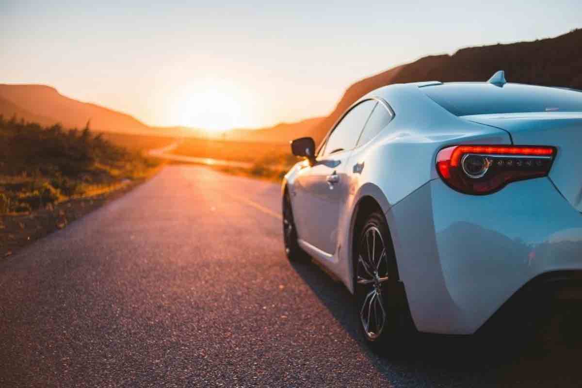 Vuoi proteggere la tua auto dal sole?