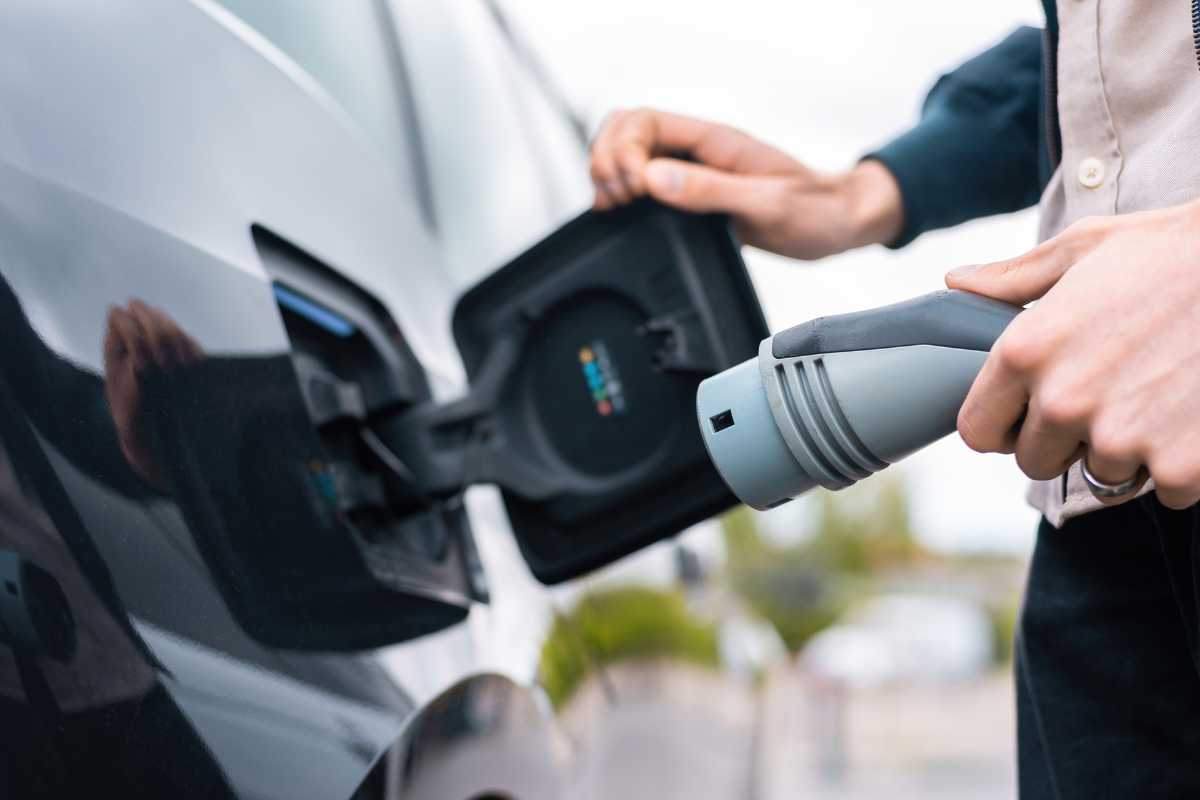 UE nuove norme per l'elettrico.