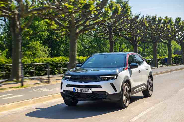 Opel Mokka rischio incendio