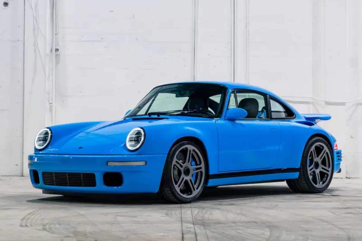 Sembra una Porsche, ma è più potente